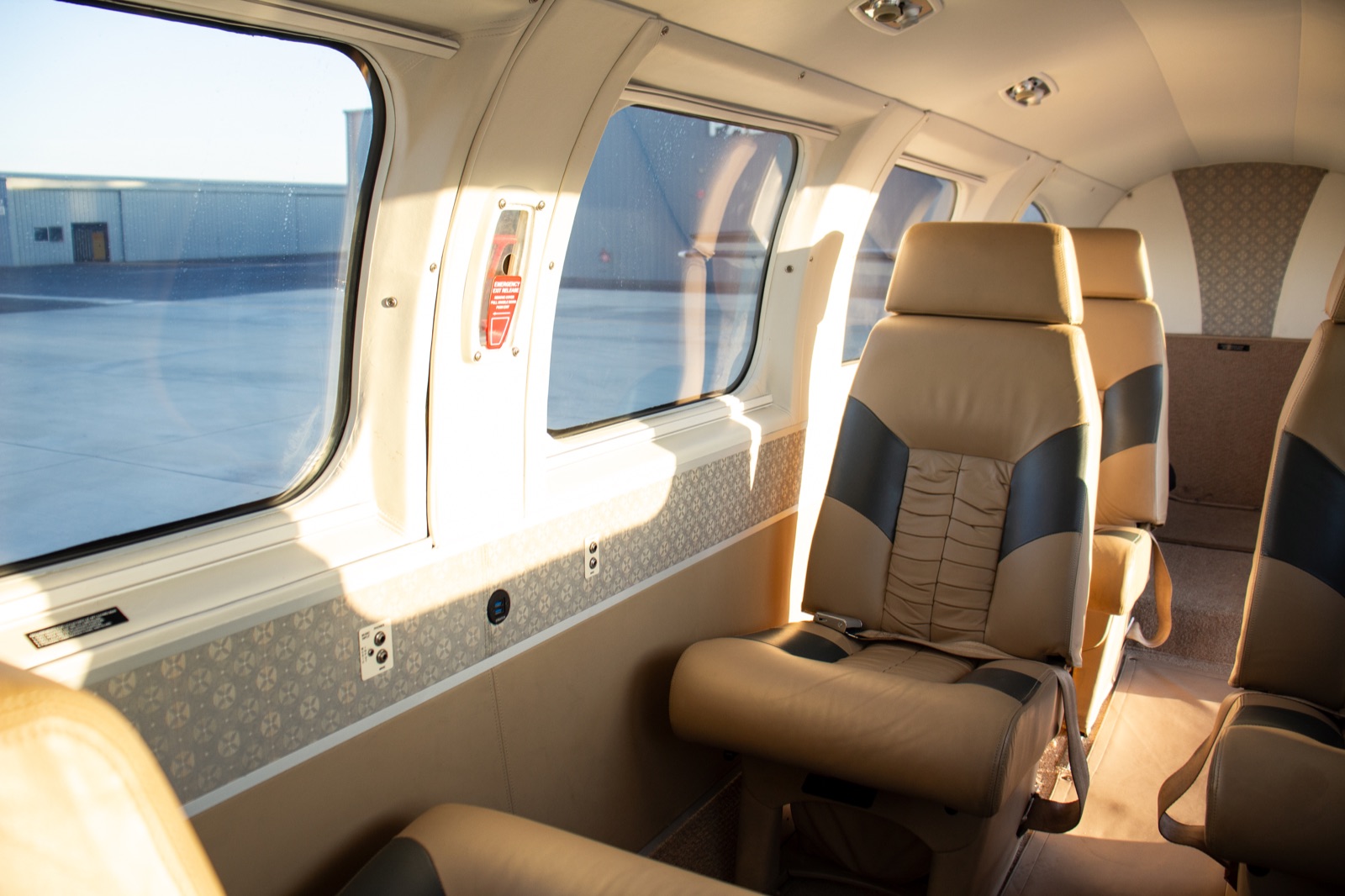 Piper Navajo N620WF on ramp